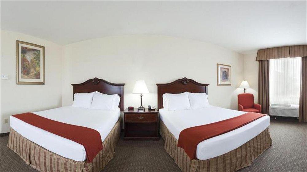 Holiday Inn Express Hotel & Suites Woodward Hwy 270 By Ihg Екстериор снимка