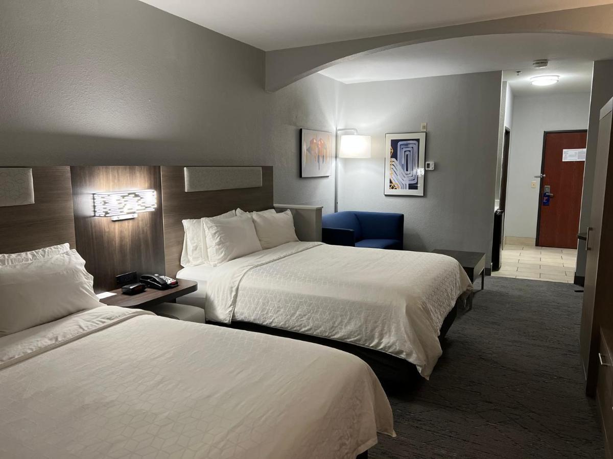 Holiday Inn Express Hotel & Suites Woodward Hwy 270 By Ihg Екстериор снимка